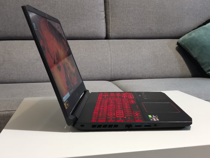 Acer Nitro 5 - Recenzja znakomitego laptopa na te trudne czasy.