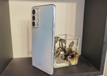 Motorola EDGE 20 - Dobry smartphone w dobrej cenie - recenzja