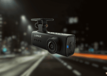 LAMAX N4 - prezentuje kamerę samochodową